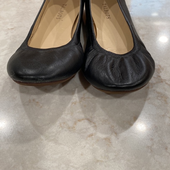 Talbots women’s black ballet flats. Size 7.5 M width - Picture 3 of 6